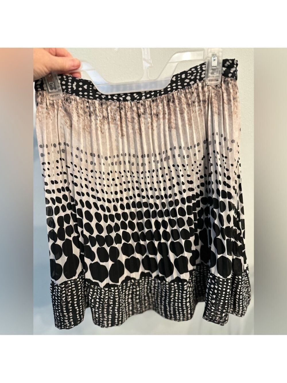 Mystree Pleated Skirt Polka Dot Print Size Small Looks brand new White Black - Picture 10 of 16